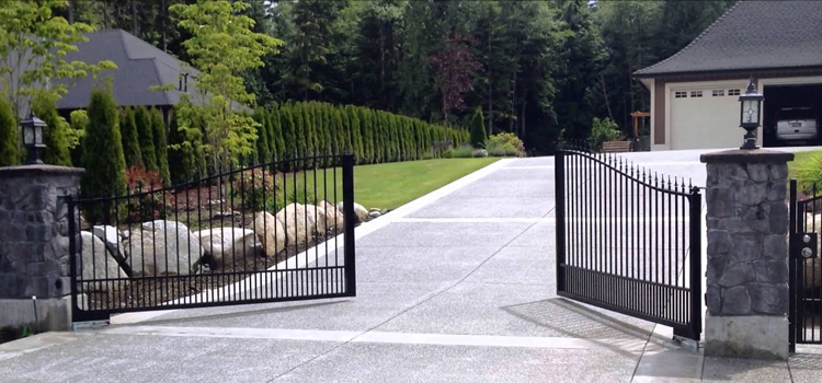 Walnut Uphill Swinging Driveway Gate Repair